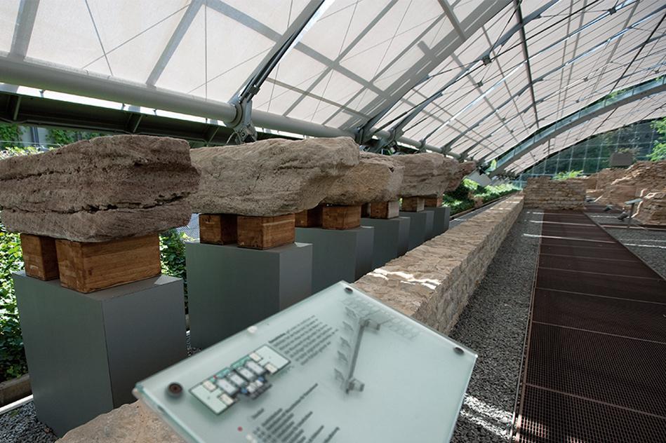 Blick ins Innere der Römischen Badruine Badenweiler